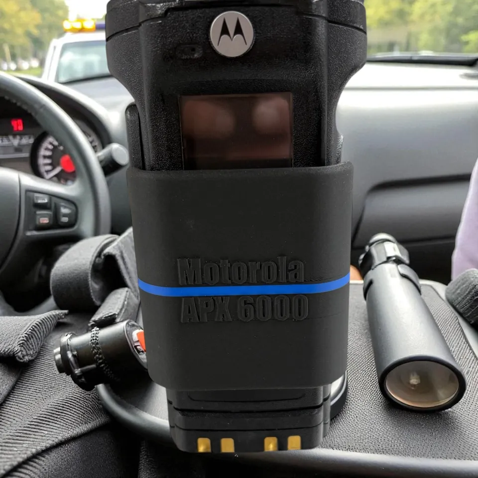 Motorola APX 6000 Radio Holster STL – Standard 4485A Battery, Thin Blue Line Edition photo 5