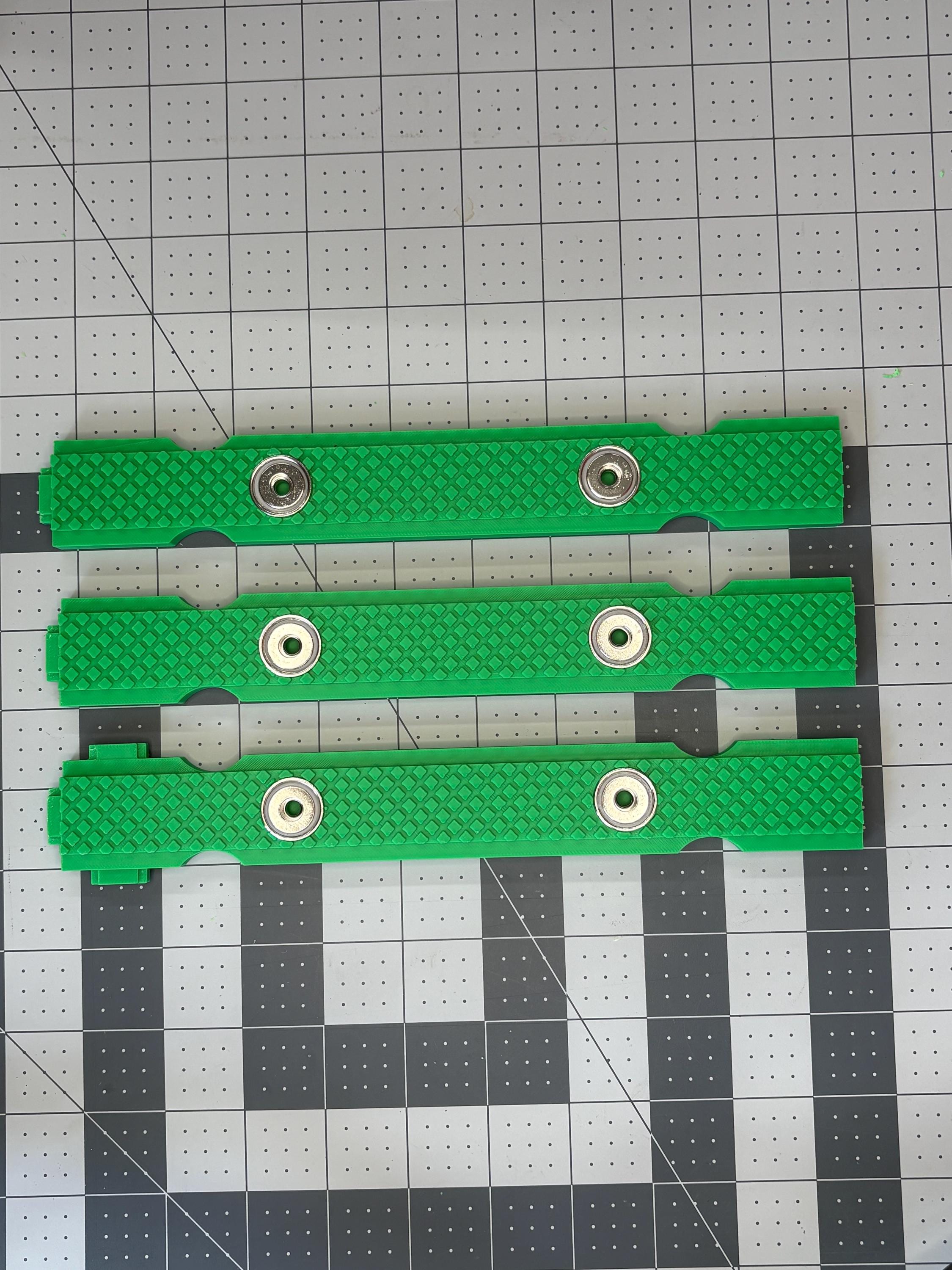 Magnetic Laser Bed Hold Downs – Dual-Sided Honeycomb Clamps with N52 Magnets and Non-Slip Grip photo 2