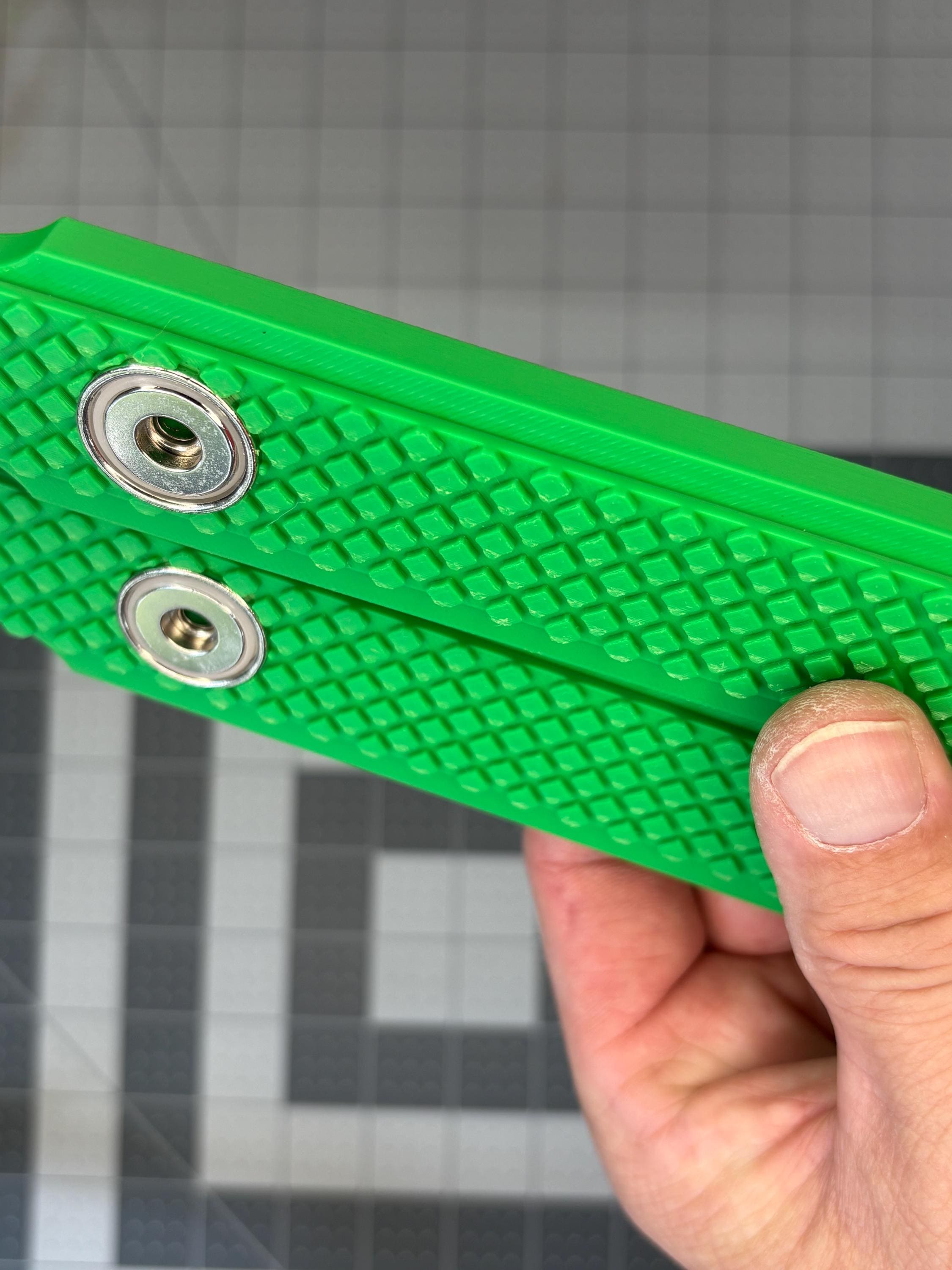 Magnetic Laser Bed Hold Downs – Dual-Sided Honeycomb Clamps with N52 Magnets and Non-Slip Grip photo 5